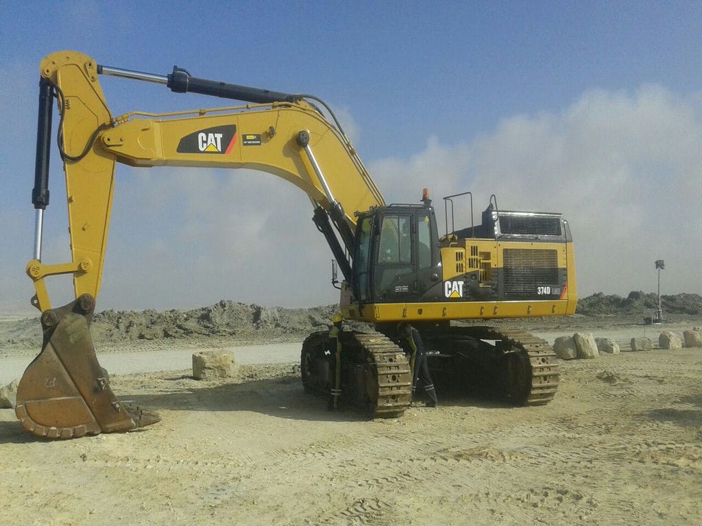 374 EXCAVATOR